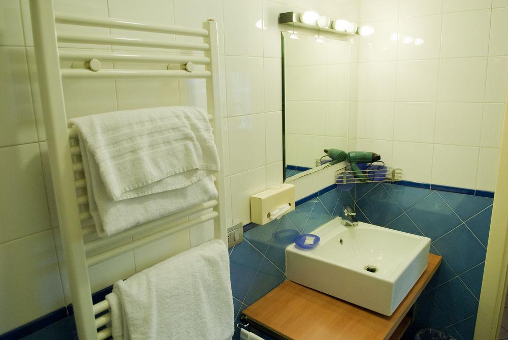 B&B Quercia Residence Milano Esterno foto