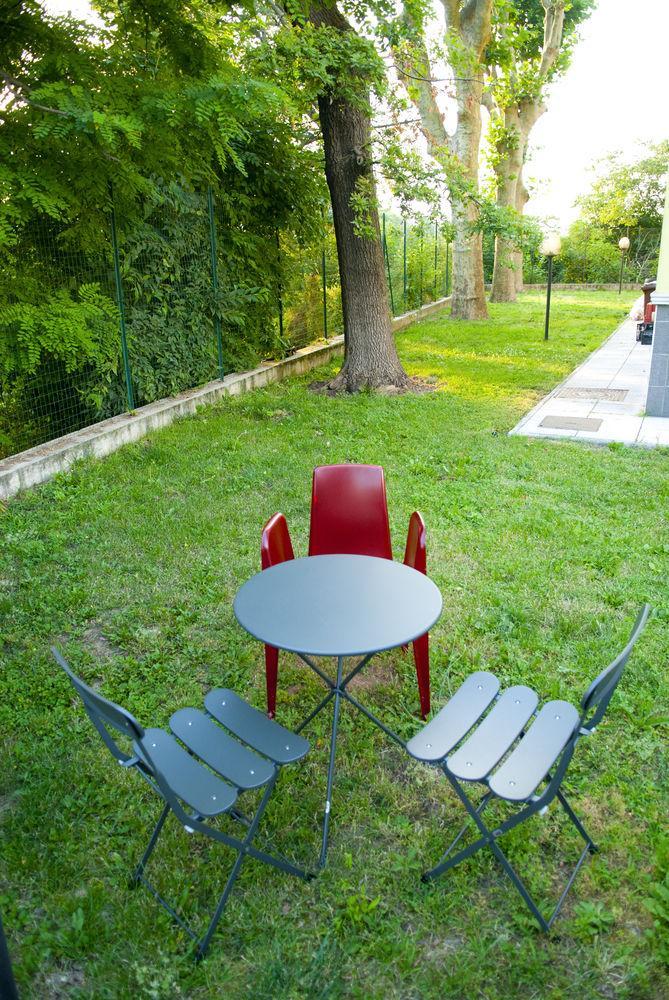 B&B Quercia Residence Milano Esterno foto