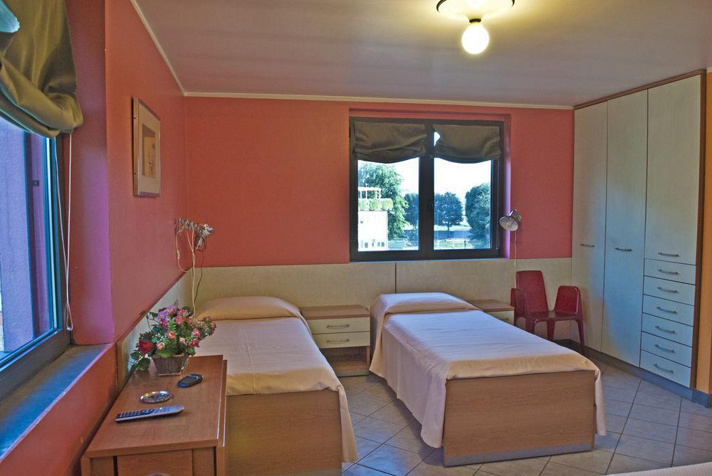 B&B Quercia Residence Milano Esterno foto