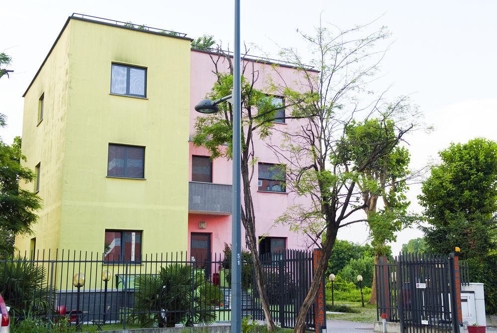 B&B Quercia Residence Milano Esterno foto